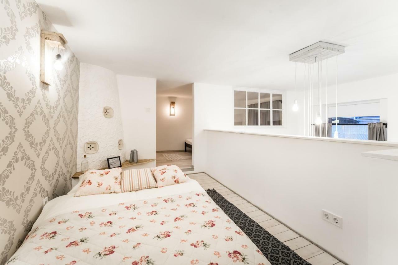 Bpr Vintage Garden Apartment With Terrace & Sauna Budapeşte Dış mekan fotoğraf
