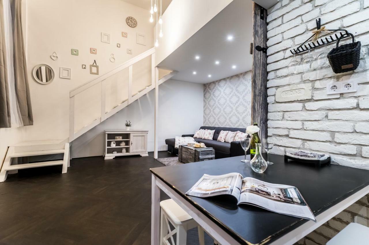 Bpr Vintage Garden Apartment With Terrace & Sauna Budapeşte Dış mekan fotoğraf